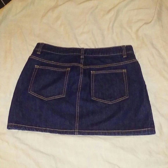 Marc by Marc Jacobs denim skirt - Picture 2 of 5